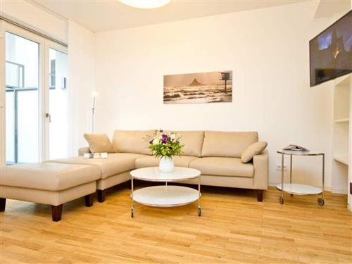 Holiday Home/Apartment - 6 persons -  - Strandpromenade - 17429 - Bansin (Seebad)