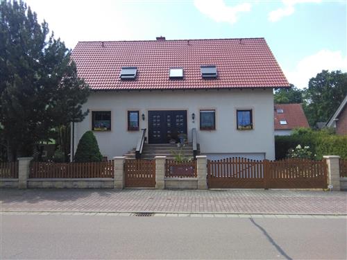 Holiday Home/Apartment - 3 persons -  - Lindenallee - 04420 - Markranstädt