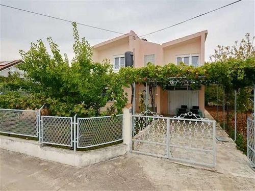 Holiday home - 6 persons -  - Cesta Dr. Franje Tudmana - 21217 - Kastel Stafilic