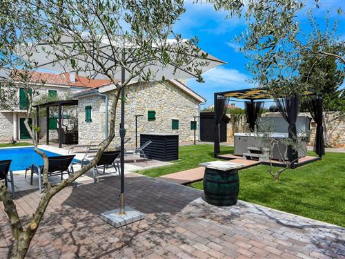 Feriehus - 8 personer -  - Put Draga I - 23232 - Nin