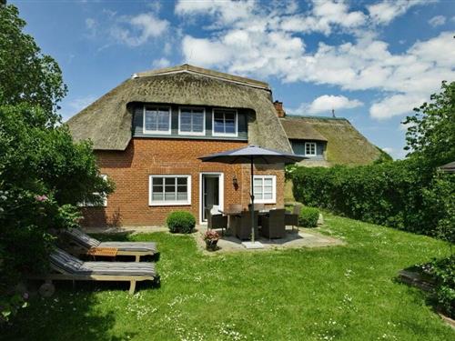 Holiday Home/Apartment - 6 persons -  - 25980 - Sylt