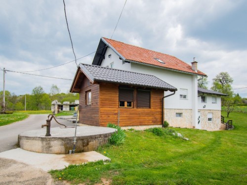 Ferielejlighed - 4 personer -  - Lipovaca Drežnicka 57A, Drežnik Grad - 47245 - Rakovica