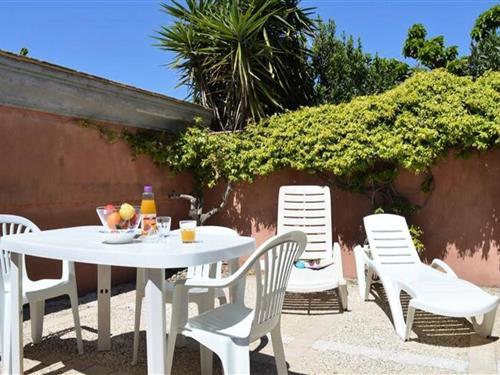 Holiday Home/Apartment - 2 persons -  - 83120 - Ste Maxime