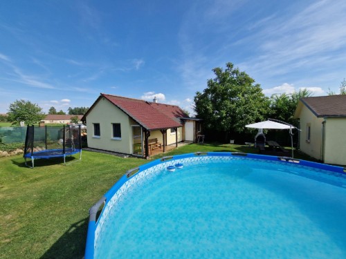 Ferienhaus - 5 Personen -  - Velky Ratmirov - 377 01