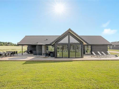 Sommerhus - 10 personer -  - Strandvænget - Saksild - 8300 - Odder