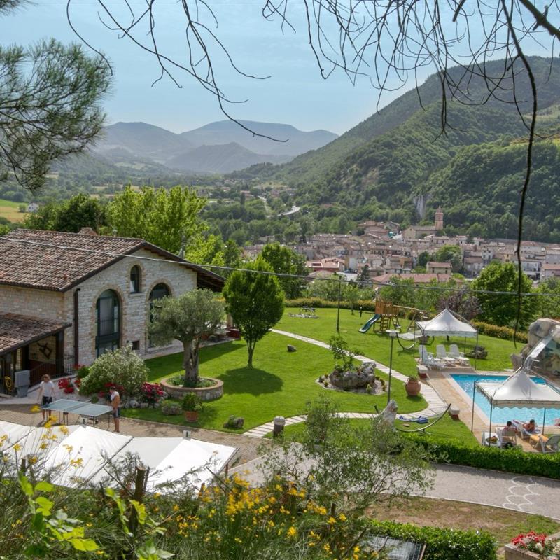 Sommerhus - 6 personer -  - 61043 - Cagli