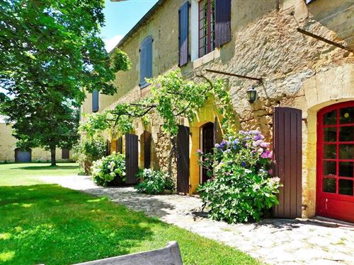 Holiday home - 8 persons -  - Chateau de Caudon - 24250 - Domme