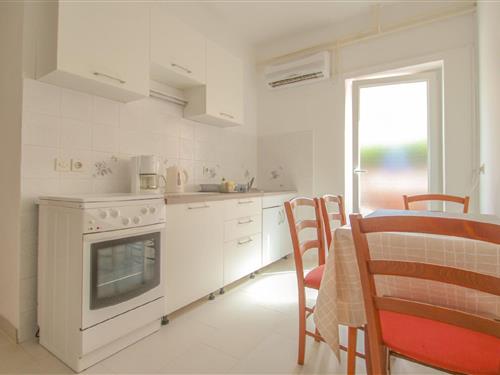 Holiday Home/Apartment - 4 persons -  - 52466 - Novigrad