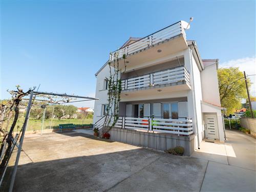 Holiday apartment - 8 persons -  - Ulica Trnji - 23205 - Bibinje