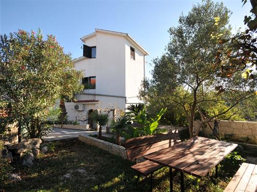 Holiday apartment - 5 persons -  - Trg Rudina 11, Okrug Donji - 21223 - Okrug Gornji