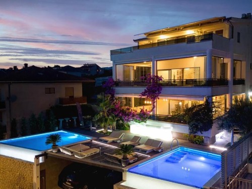 Sommerhus - 20 personer -  - Mazuraniceva - Split-Podstrana - 21312 - Podstrana