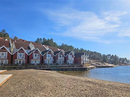 Feriehus - 7 personer -  - Holtnesbrygge 38, Sjøbod - 3484 - Holmsbu