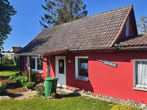 Holiday Home/Apartment - 4 persons -  - Kurzer Weg - 18574 - Zudar