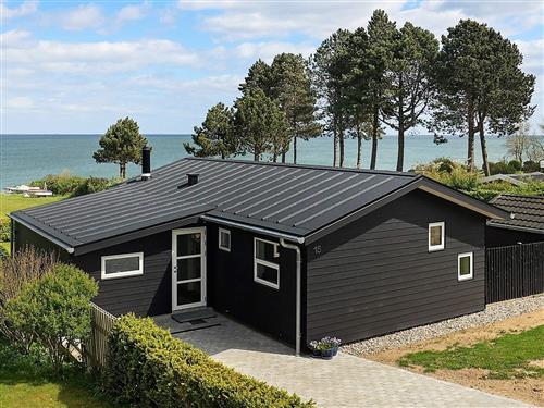 Holiday Home/Apartment - 6 persons -  - Grantoften - Tårup - 5871 - Frørup