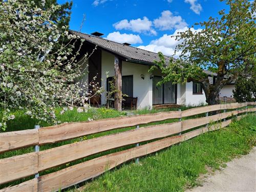 Feriehus - 13 personer -  - Hundshaupten - 91349 - Egloffstein