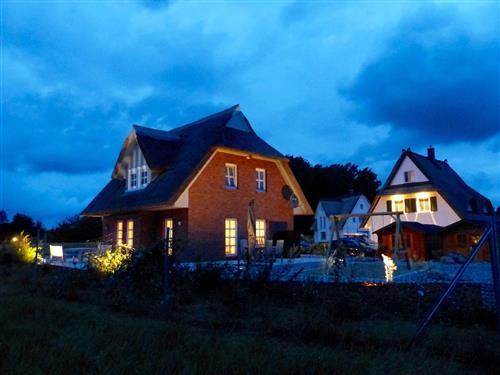 Feriesenter - 8 personer -  - Reetdachhaus mit Sauna, Waschmaschine, Spielplatz - 18230 - Rerik