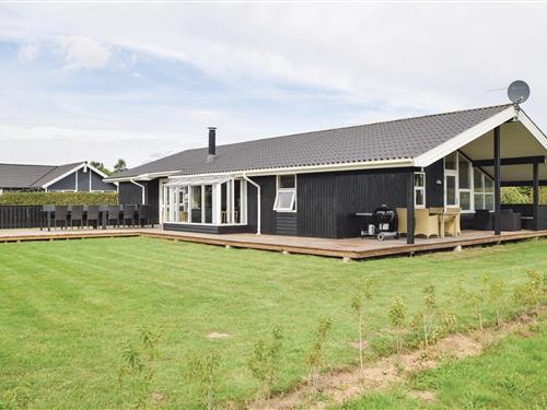 Sommerhus - 12 personer -  - Pøt Strandby - Pøt Strandby - 7130 - Juelsminde