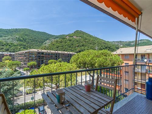 Holiday Home/Apartment - 6 persons -  - Piazzale II Giugno - 16036 - Recco