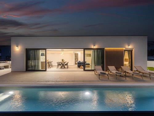 Feriehus - 8 personer -  - Ulica Kralja Zvonimira - Nin-Vrsi Mulo - 23235 - Vrsi Mulo