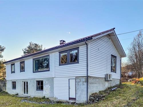 Fritidshus - 6 personer -  - Hatlestrandsvegen - Hardanger - 5635 - Hatlestrand