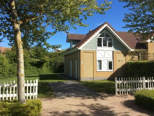 Sommerhus - 4 personer -  - 4493RS - Kamperland