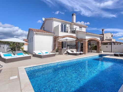 Holiday home - 8 persons -  - Jadreski 29 E - 52204 - Liznjan