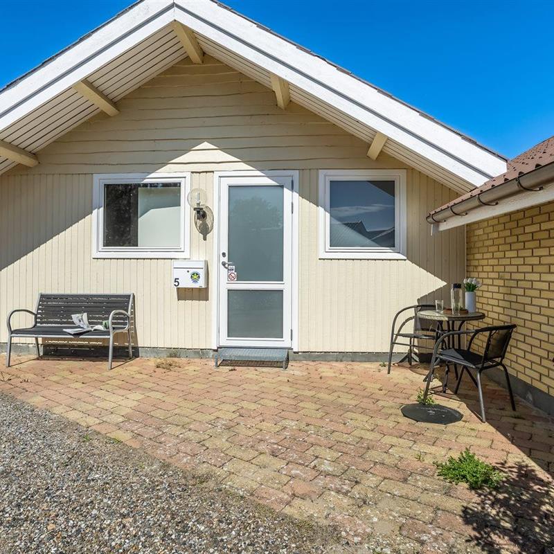 Sommerhus - 5 personer -  - Hårbølle Bro - 4792 - Askeby