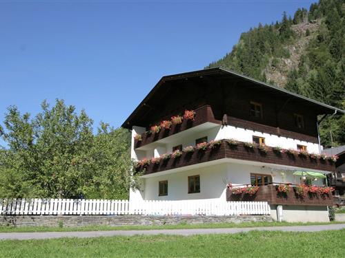 Holiday Home/Apartment - 2 persons -  - 9971 - Matrei In Osttirol