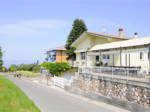 Holiday Home/Apartment - 6 persons -  - 37017 - Lazise