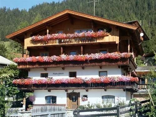 Holiday Home/Apartment - 4 persons -  - Alpbach - 6236 - Alpbach