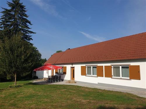 Holiday Home/Apartment - 4 persons -  - Walkenstein - 3752 - Walkenstein