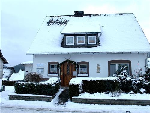 Holiday Home/Apartment - 5 persons -  - Oberstraße - 59955 - Winterberg / Züschen