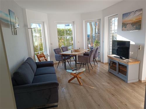 Holiday Home/Apartment - 4 persons -  - Birkenstrasse - 18374 - Zingst