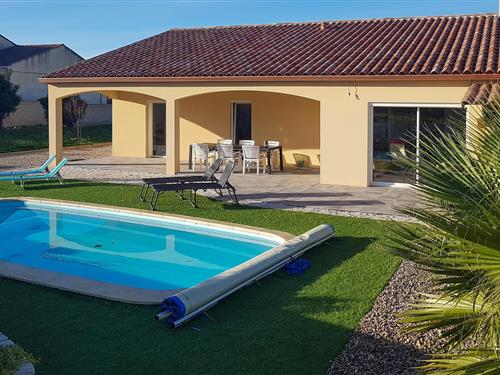 Holiday Home/Apartment - 6 persons -  - lotissement Clos du Village - 34310 - Quarante