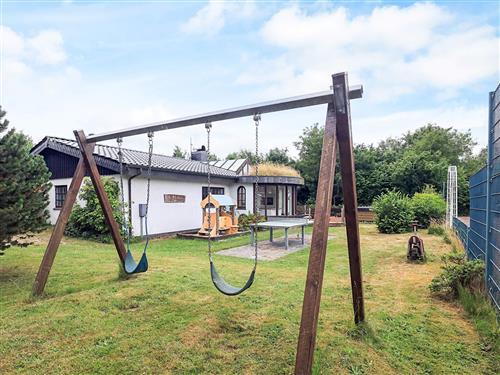 Sommerhus - 16 personer -  - Rørsangervej - Marielyst - 4873 - Væggerløse