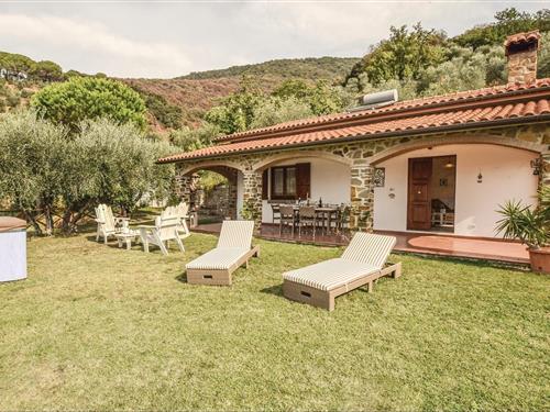 Sommerhus - 8 personer -  - Loc. Canali snc - Follonica - 58020 - Scarlino -Gr-