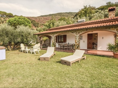 Sommerhus - 8 personer -  - Loc. Canali snc - Follonica - 58020 - Scarlino -Gr-