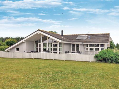Sommerhus - 10 personer -  - Strandparken - Hasmark - 5450 - Otterup