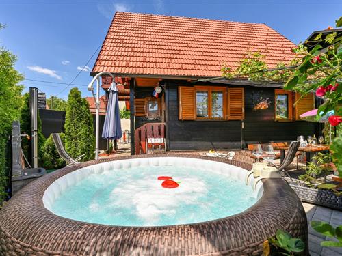 Sommerhus - 4 personer -  - Hizakovec - Donja Stubica - Hizakovec - 49240 - Hizakovec