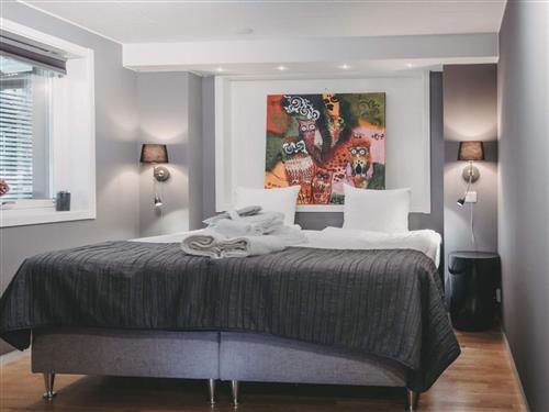  - 2 Personen -  - Gamla Lillhagsvägen - Göteborg - 42249 - Hisings Backa