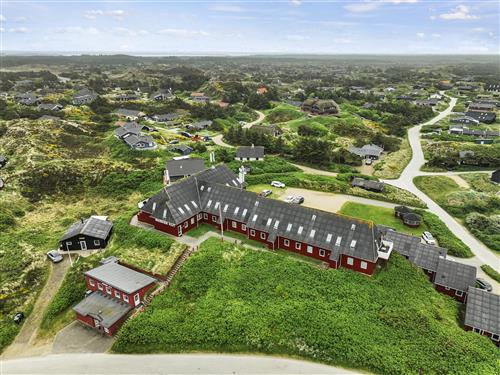 Sommerhus - 4 personer -  - Hjelmevej 15, 10 st - 6854 - Henne Strand