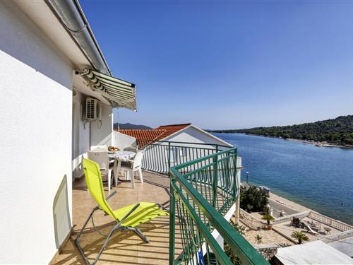 Holiday Home/Apartment - 4 persons -  - Jezera - 22242 - Jezera