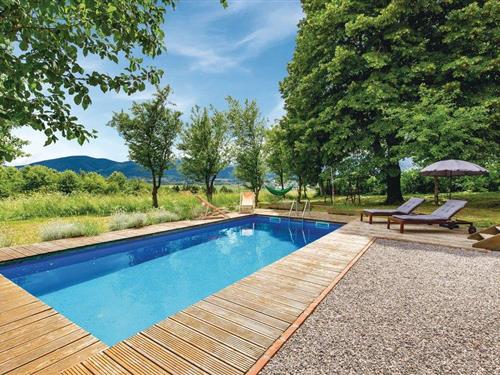 Holiday home - 6 persons -  - Latin - Plitvicka Jezera-Plaski - 47304 - Plaski