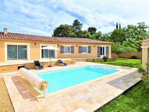 Holiday home - 10 persons -  - Chemin de Bourgnanen - 84550 - Mornas
