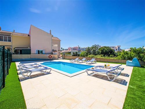 Holiday home - 8 persons -  - Gale - 8200-365