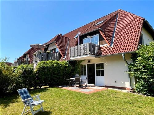 Holiday Home/Apartment - 4 persons -  - Martha Müller Grählert Weg - 18374 - Zingst