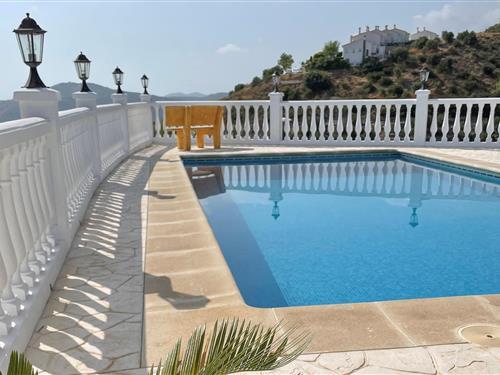 Holiday home - 8 persons -  - AV Juan Pablo II - 29754 - Cómpeta