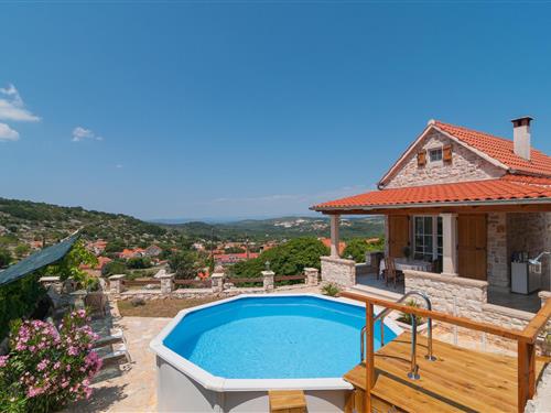 Holiday home - 4 persons -  - Grizica - Brac-Nerezisca - 21423 - Nerezisca