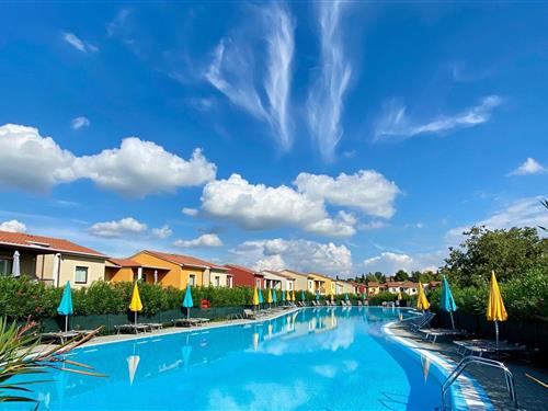 Holiday Home/Apartment - 6 persons -  - 37014 - Castelnuovo Del Garda