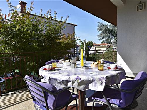 Holiday Home/Apartment - 7 persons -  - Umag - 52470 - Umag